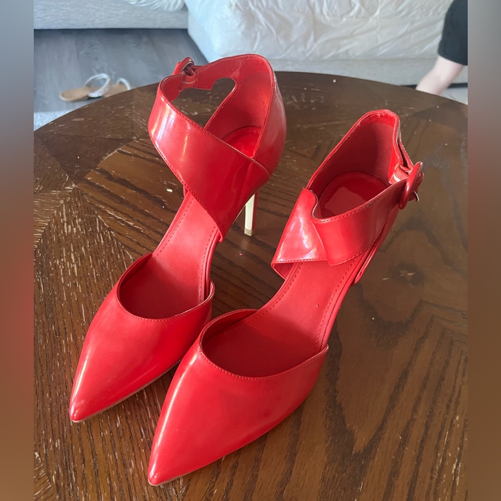 Marc Fisher Dianora Pointed-Toe Pumps